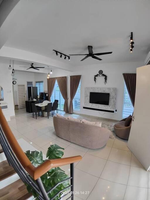 Prima Guest House - Puncak Alam Homestay Mus-Lim Friendly Bandar Puncak Alam Экстерьер фото